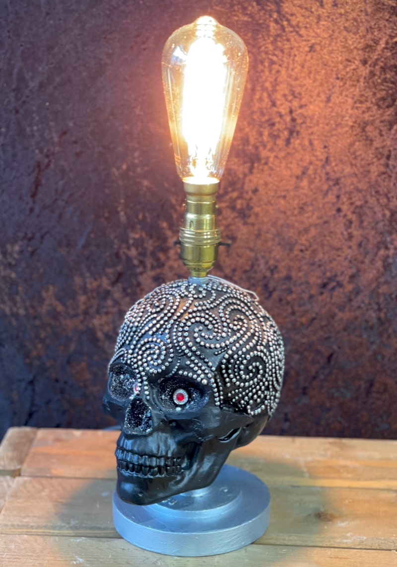 Pattern Skull Lamp